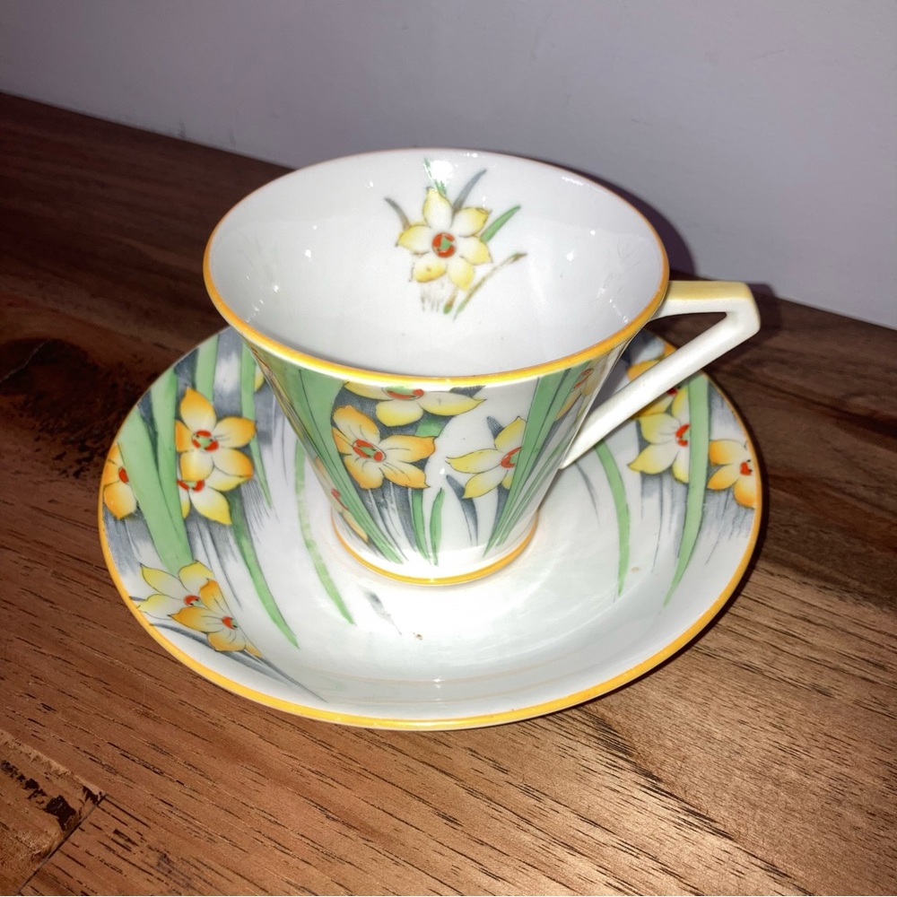 (2/$10)☕️ Vintage Yellow Floral Bone China Teacup & Saucer Set - Bell China